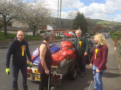 Image courtesy of Darwen Liberal Democrats Marsh House Litter Pick